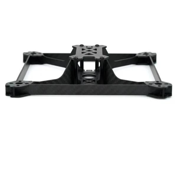 Telaio drone FPV TBS Source V visto frontalmente, struttura a box compatta ideale per piloti alle prime esperienze